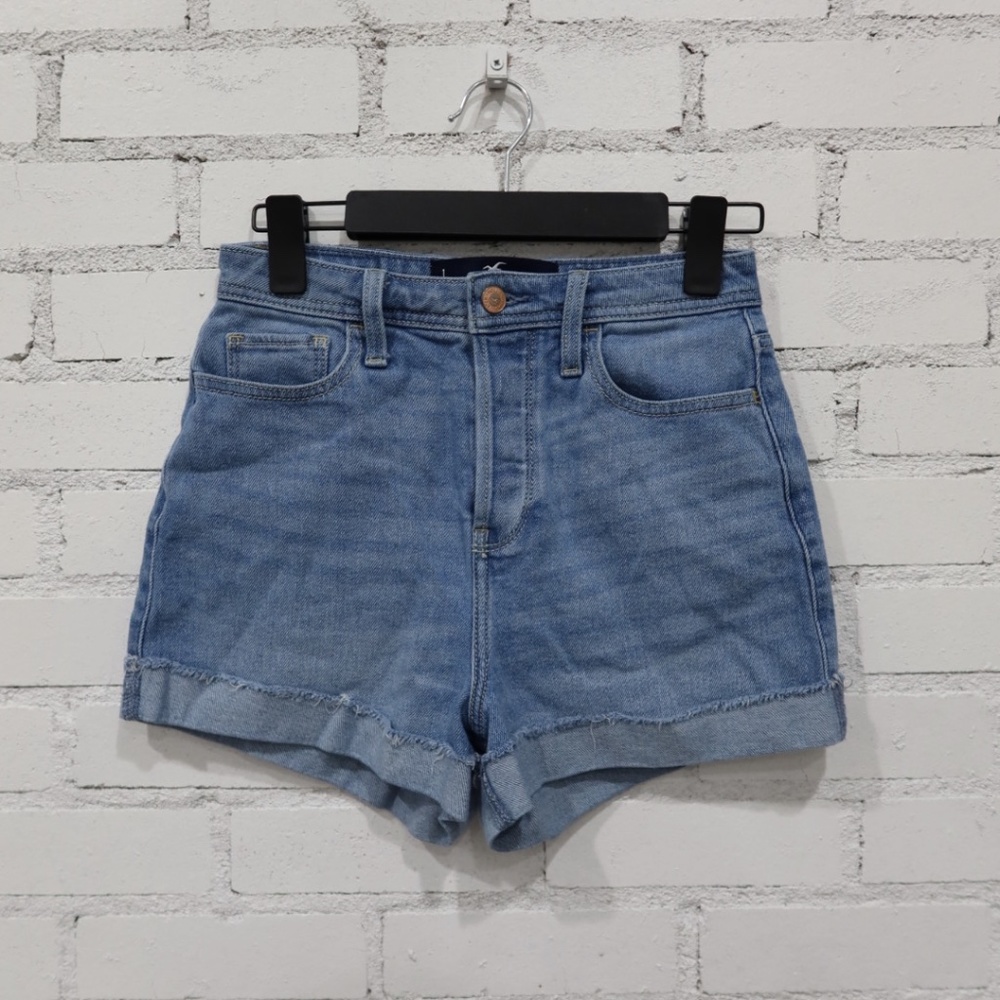 Hollister high rise size 25 jeans